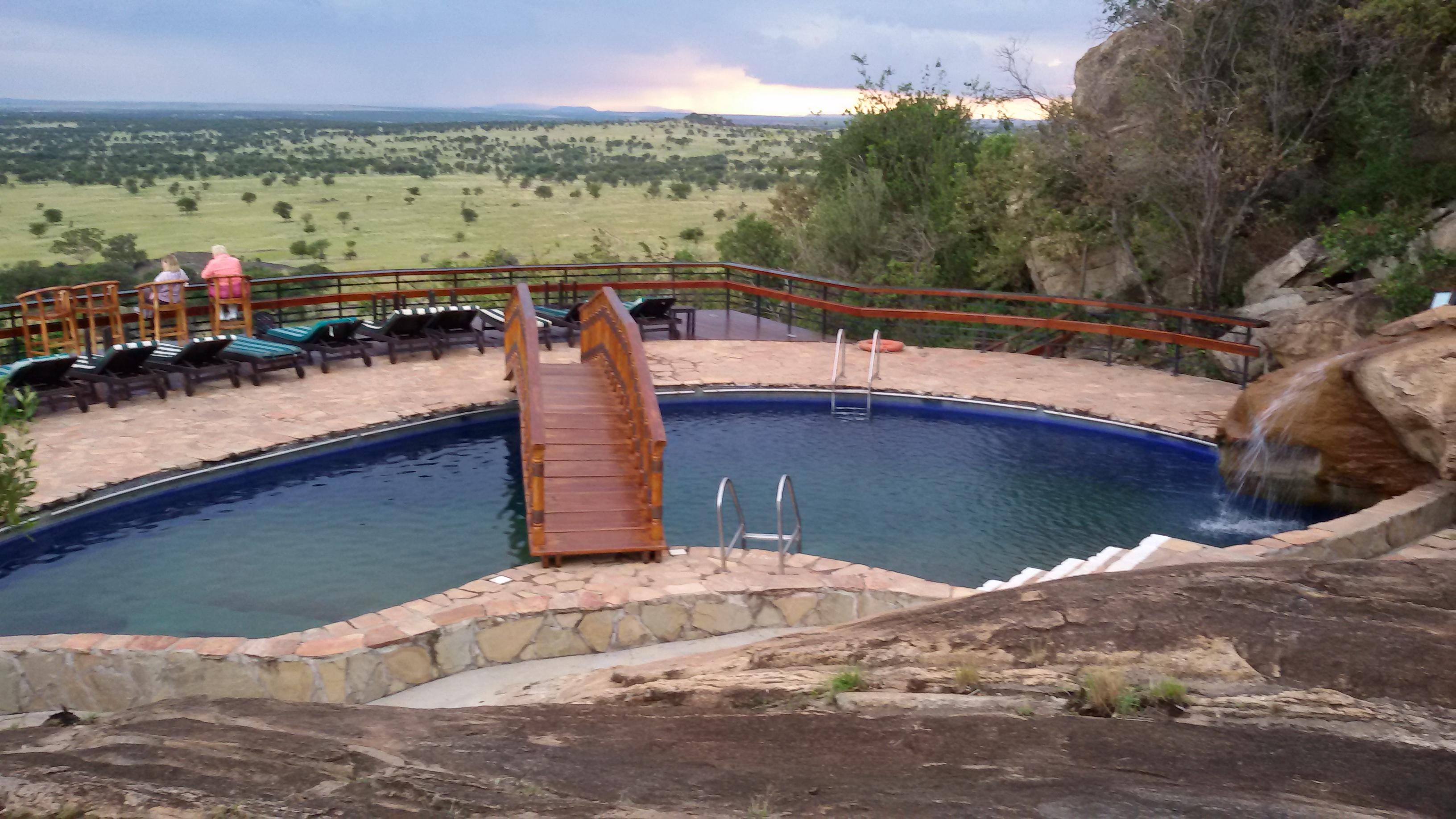 Lobo Wildlife Lodge Serengeti Exterior photo